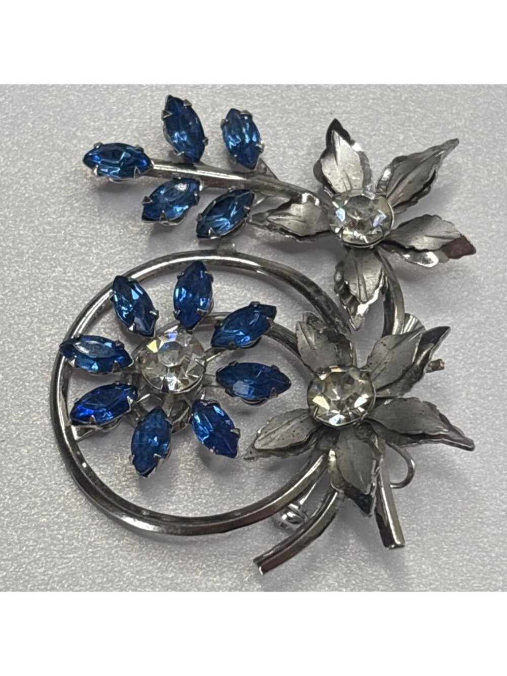Vintage Sapphire-Blue Petal Rhinestone Flower Brooch | Silvertone, Mother's Day